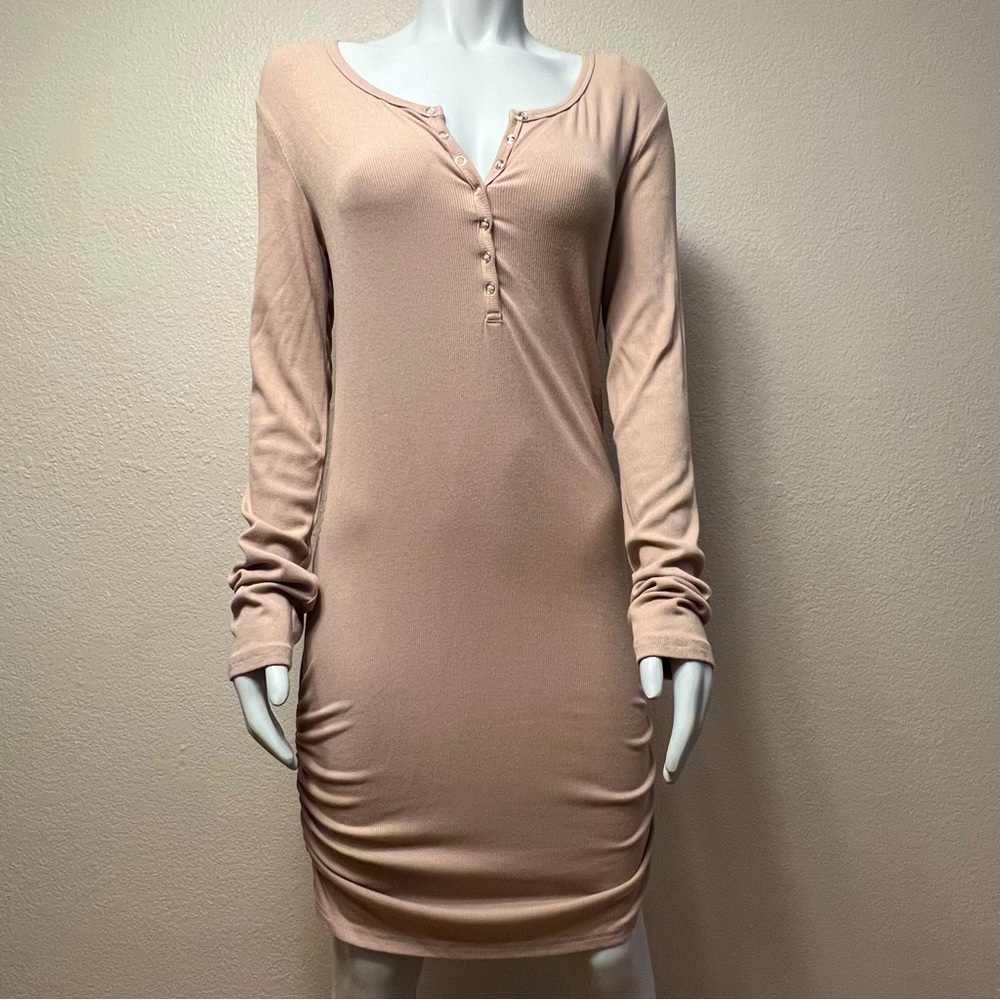 DAZY Star Series Tan Long Sleeve Ribbed Ruched Henley Dress